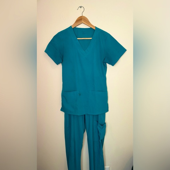 Minty Mint | Scrub Set | Joggers - Picture 1 of 3